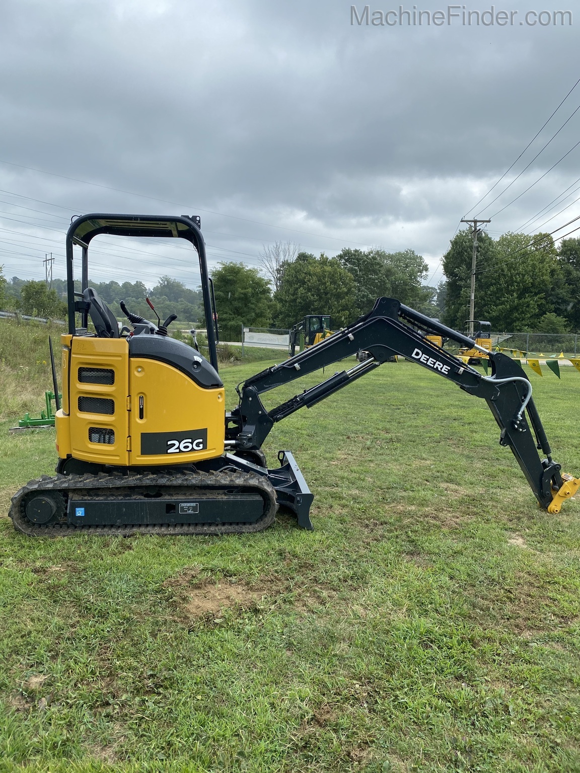 2020 John Deere 26G Image 8