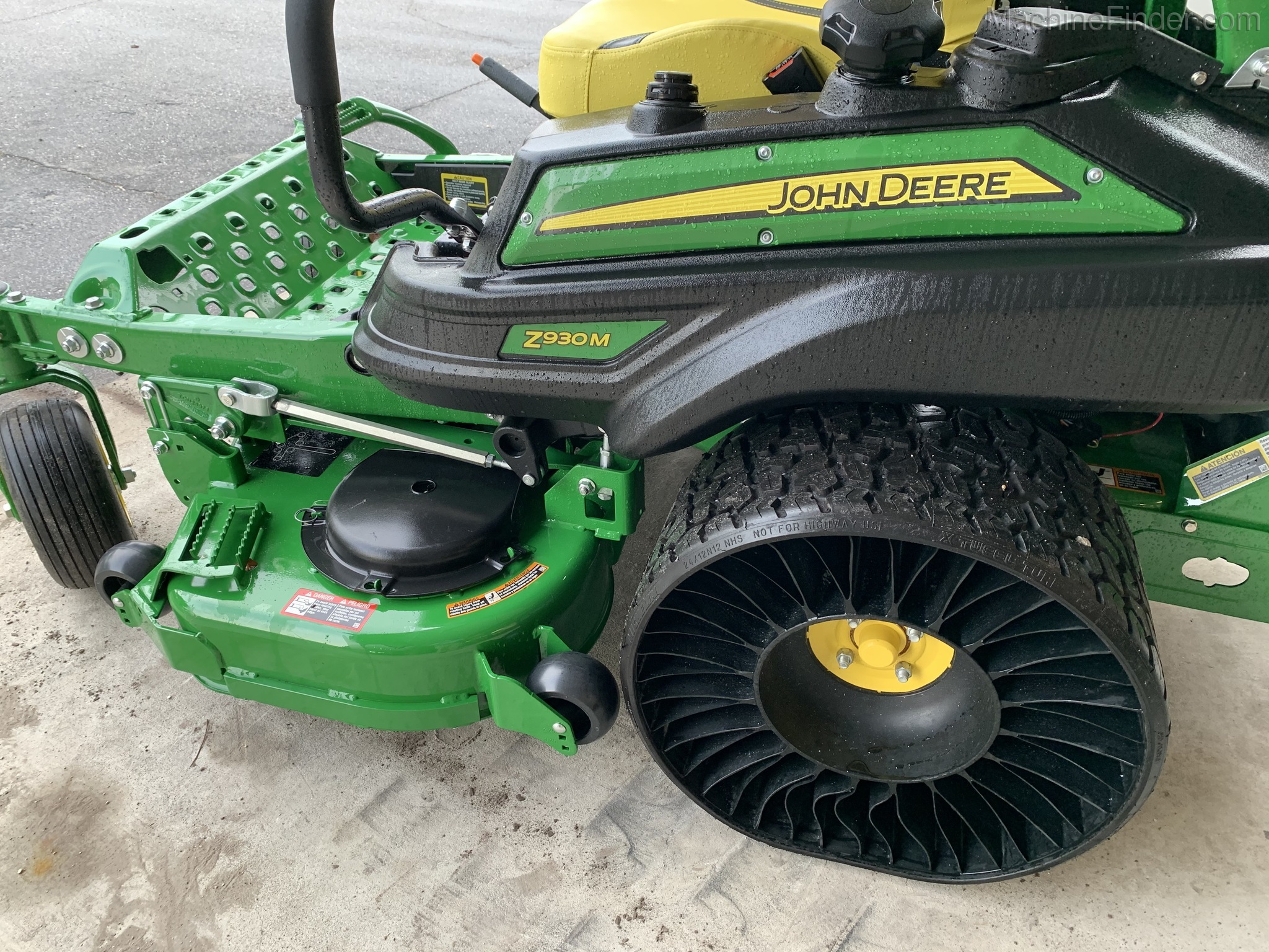 2020 John Deere Z930M Image 5
