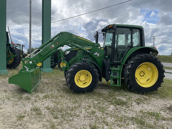2017 John Deere 6120M Image 1