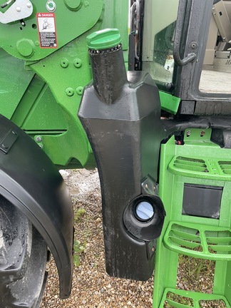 2017 John Deere 6120M Image 3