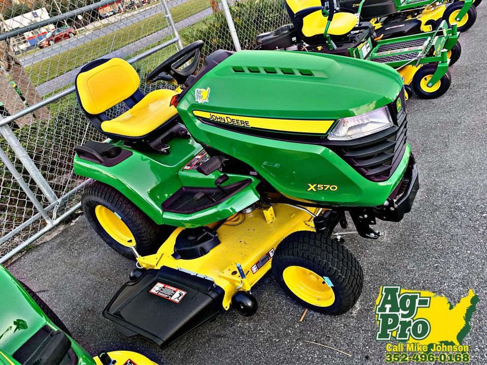 2023 John Deere X570 Image 2