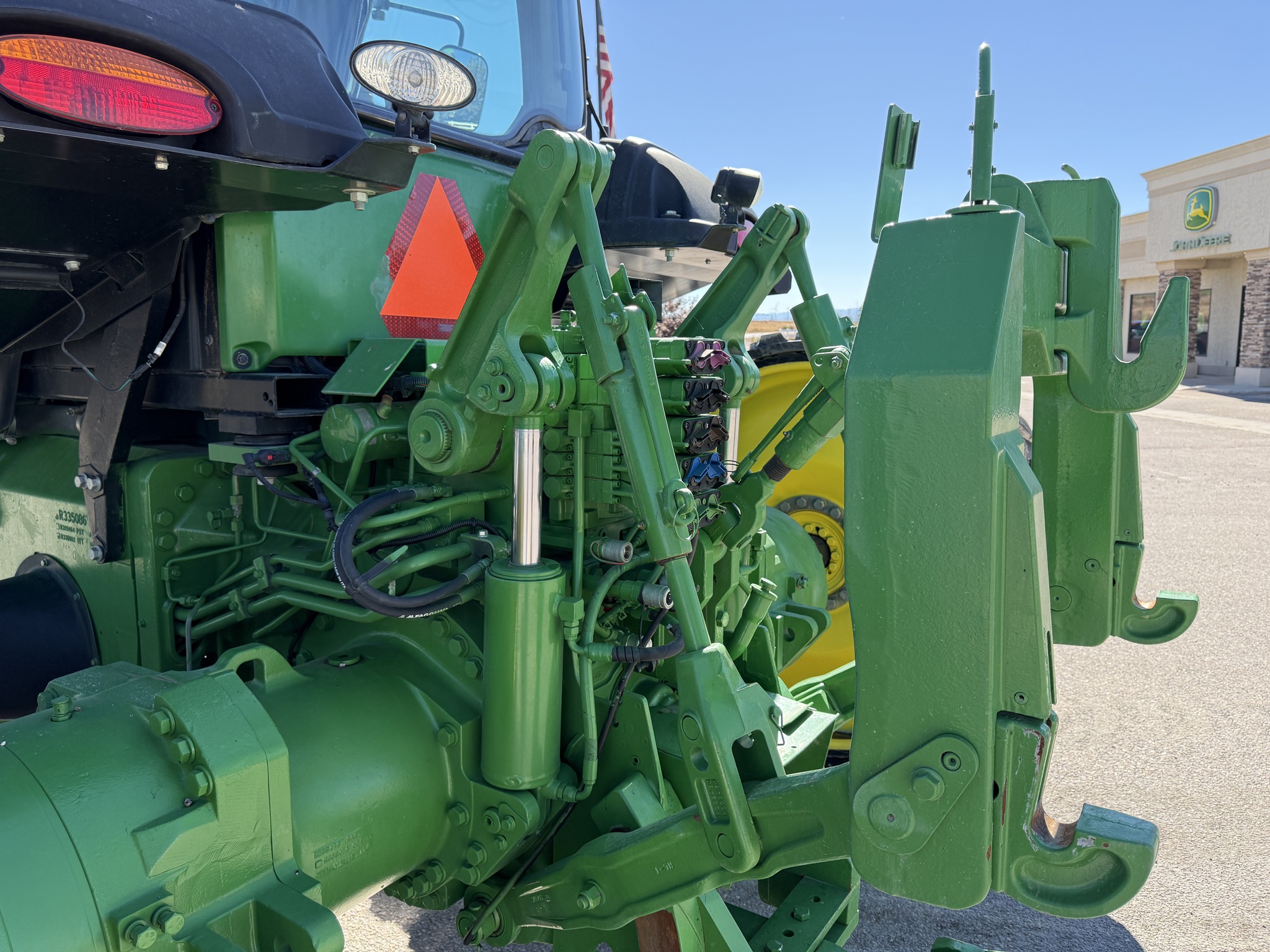 2015 John Deere 8370RT Image 43
