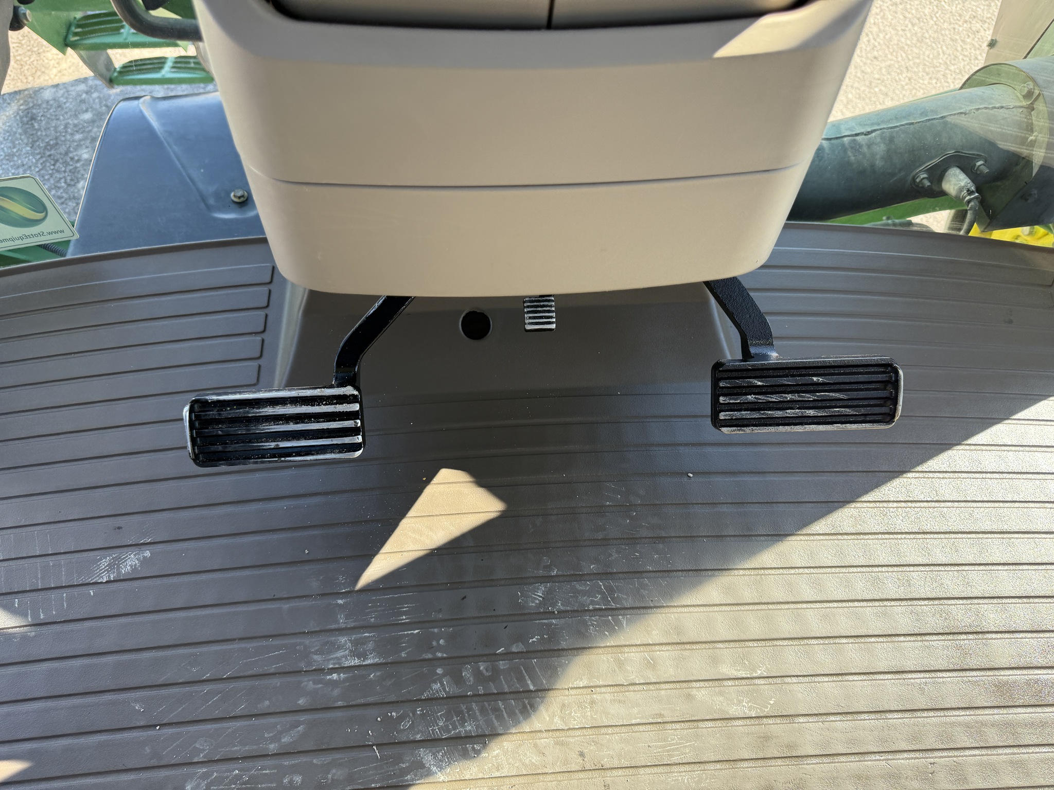 2015 John Deere 8370RT Image 12