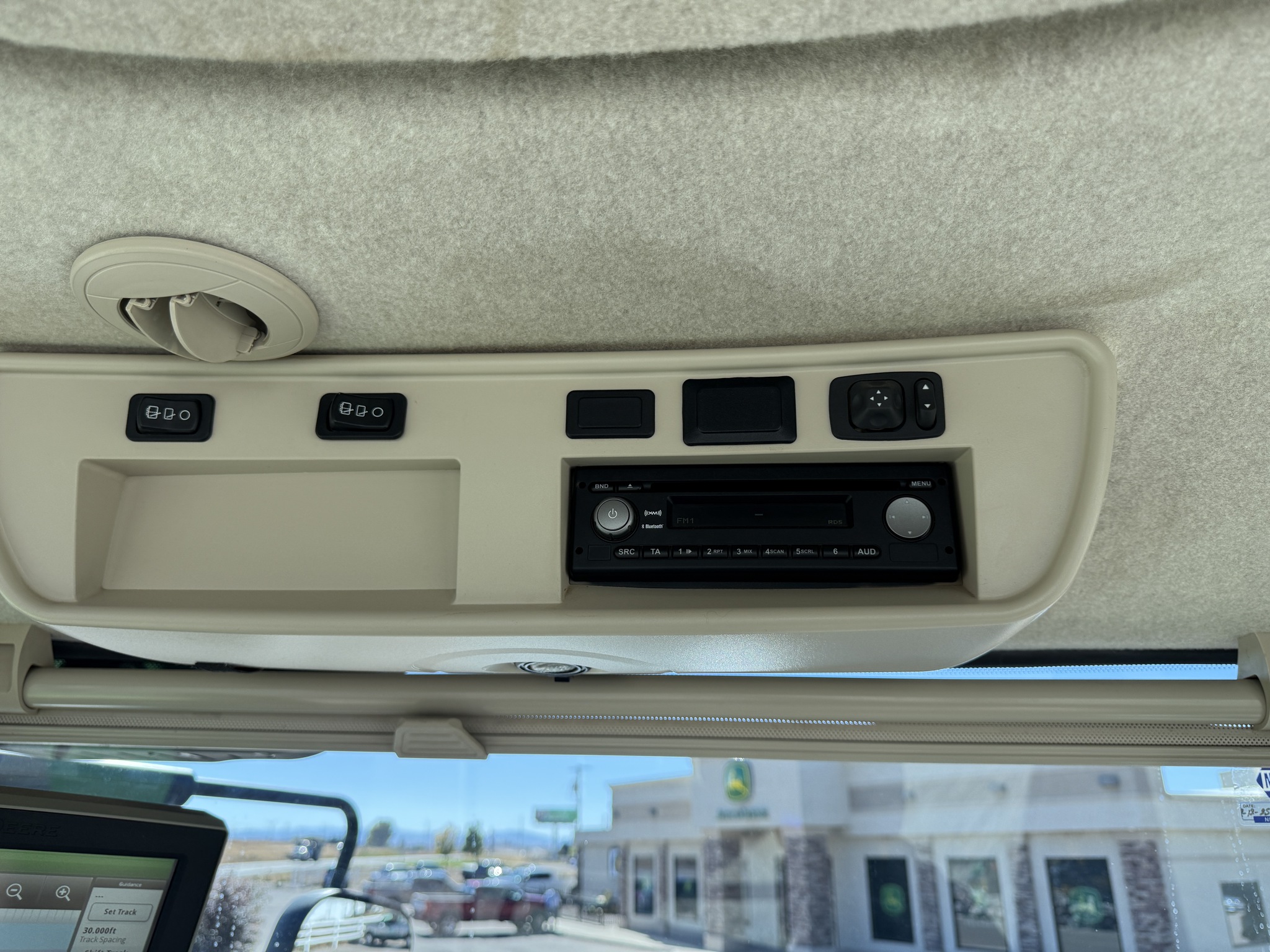 2015 John Deere 8370RT Image 19