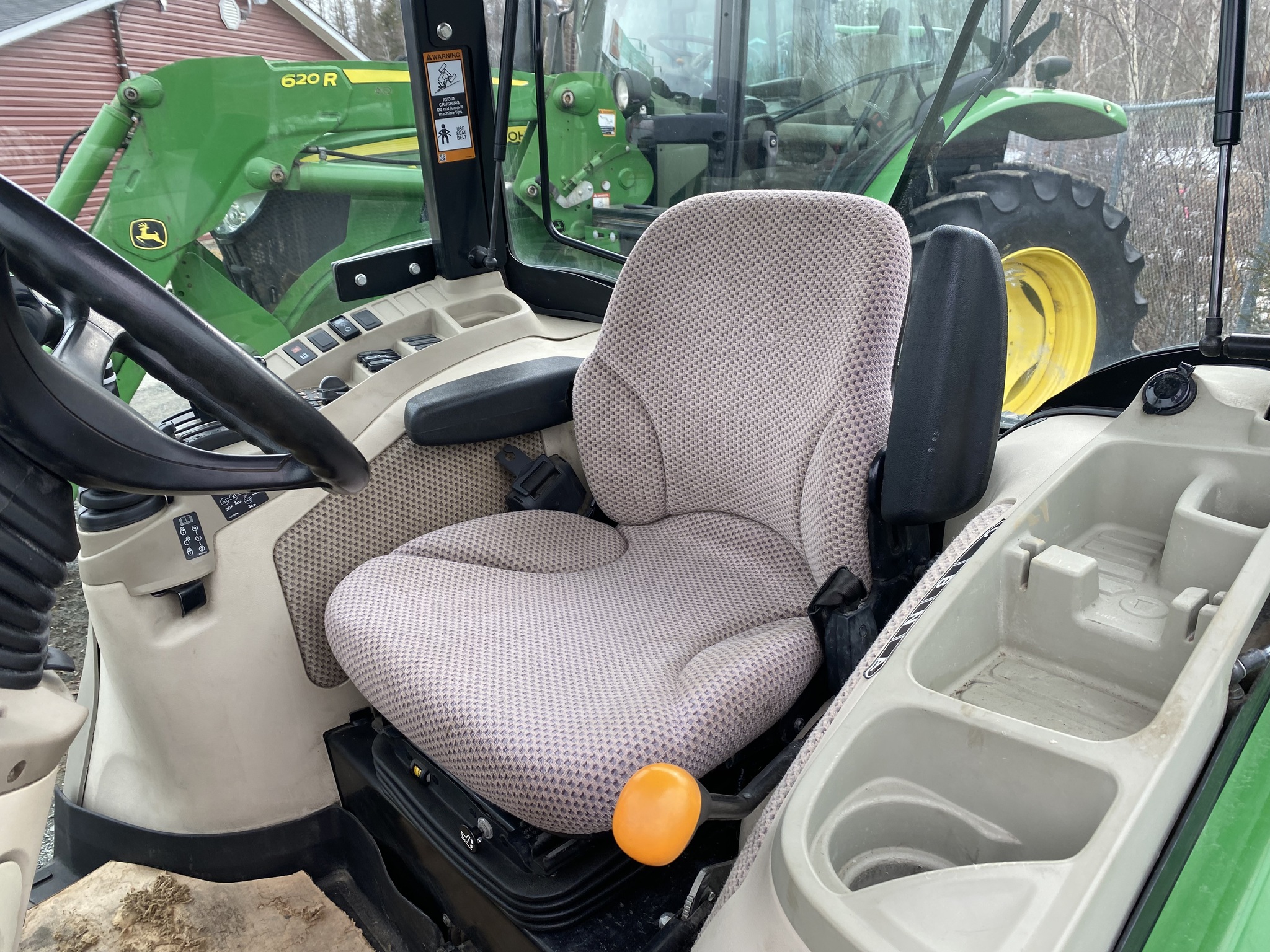 2021 John Deere 4066R Image 11