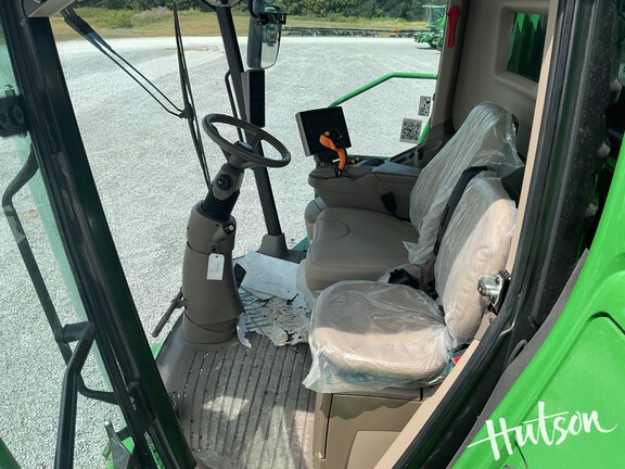 Photo of 2023 John Deere S780