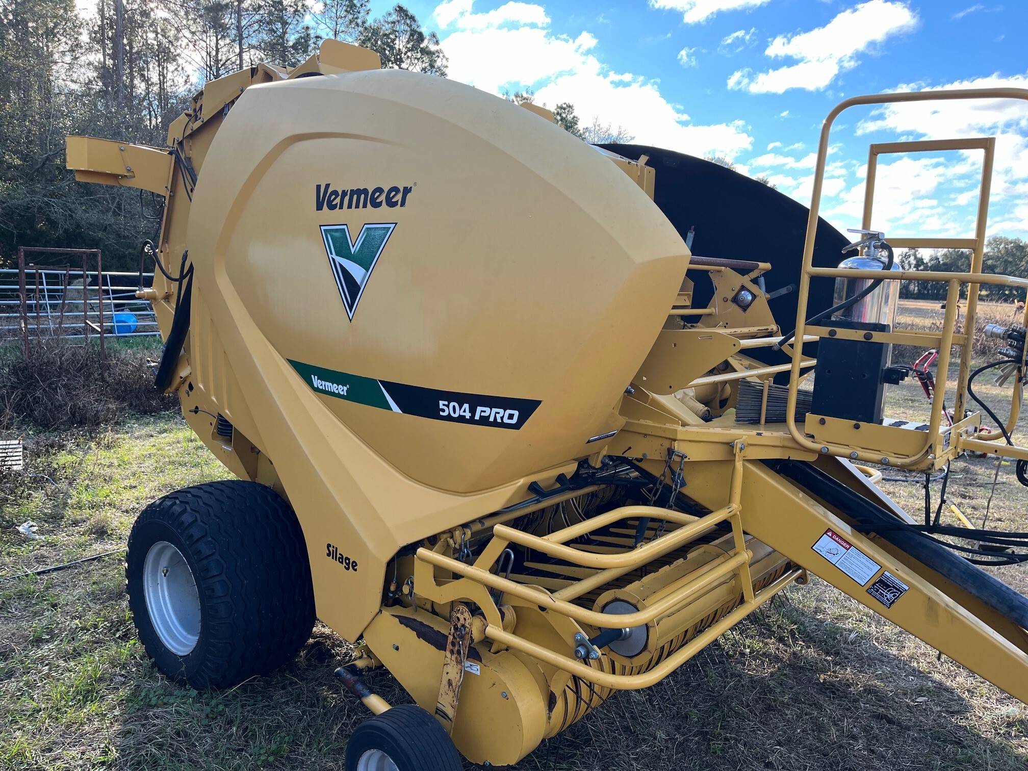 Vermeer 504 PRO SILAGE BALER Image 2