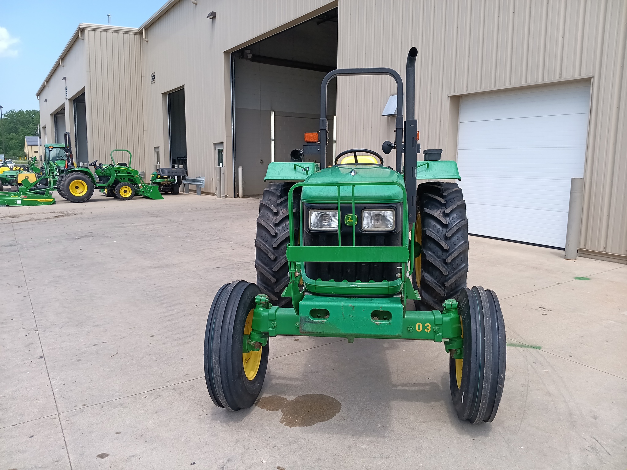 2012 John Deere 5045D Image 2