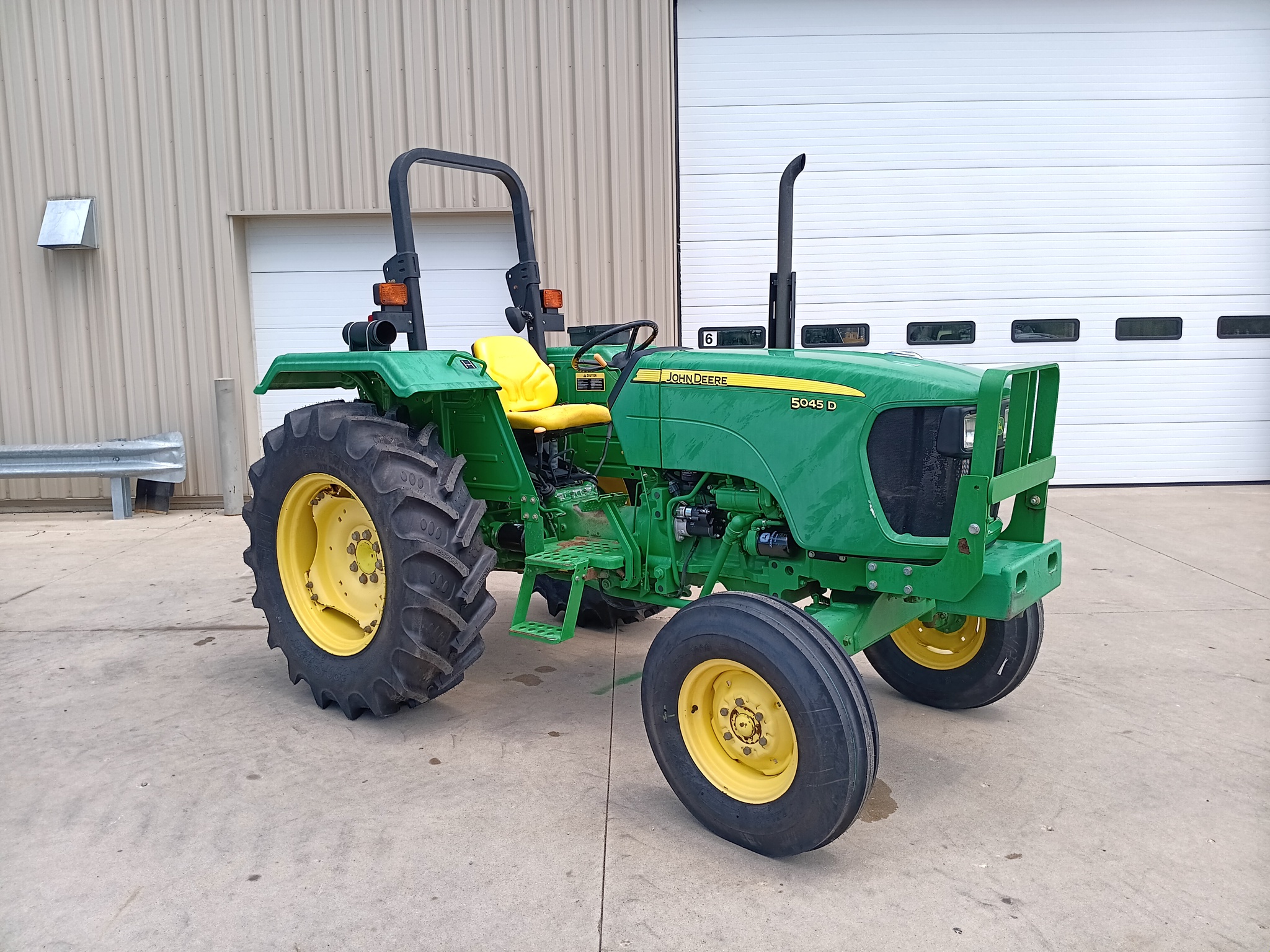 2012 John Deere 5045D Image 1