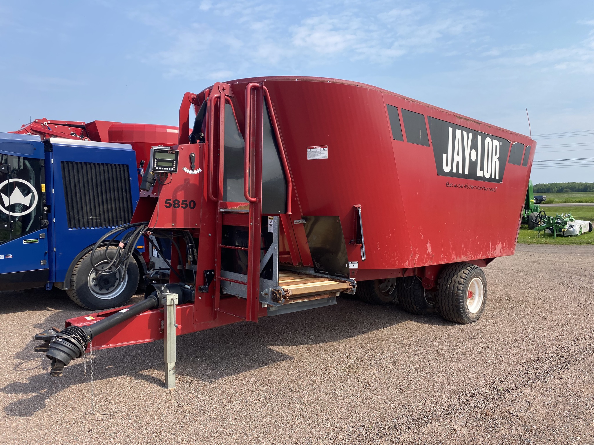 2020 Jaylor 5850 Image 16