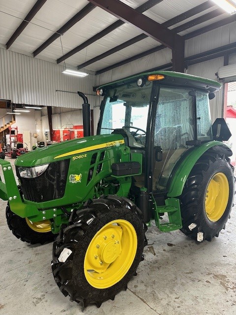 2024 John Deere 5060E Image 2