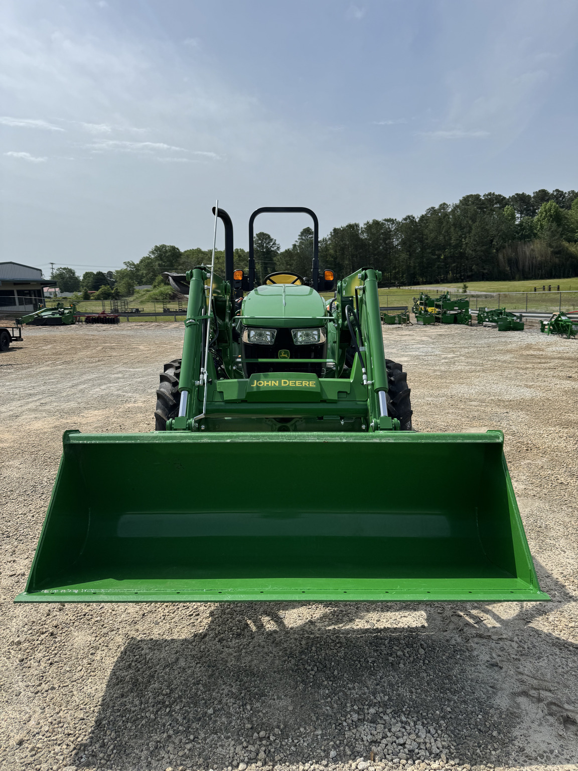 2023 John Deere 5067E Image 2