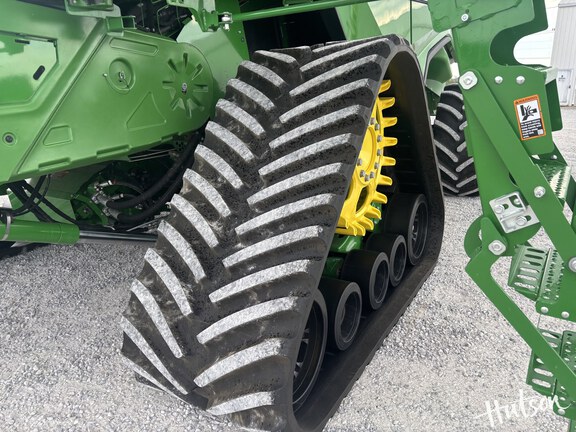 Photo of 2024 John Deere X9 1100