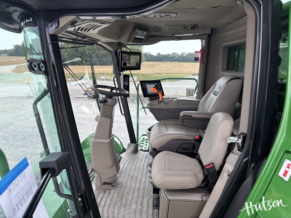 Photo of 2024 John Deere X9 1100