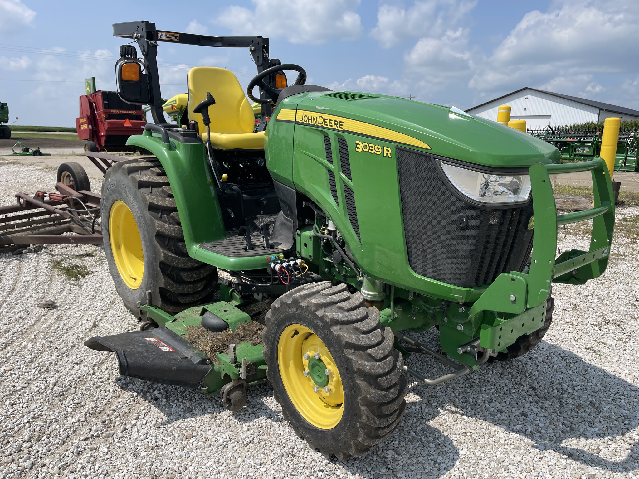  2018 John Deere 3039R at Heritage Tractor in Brimfield, IL
