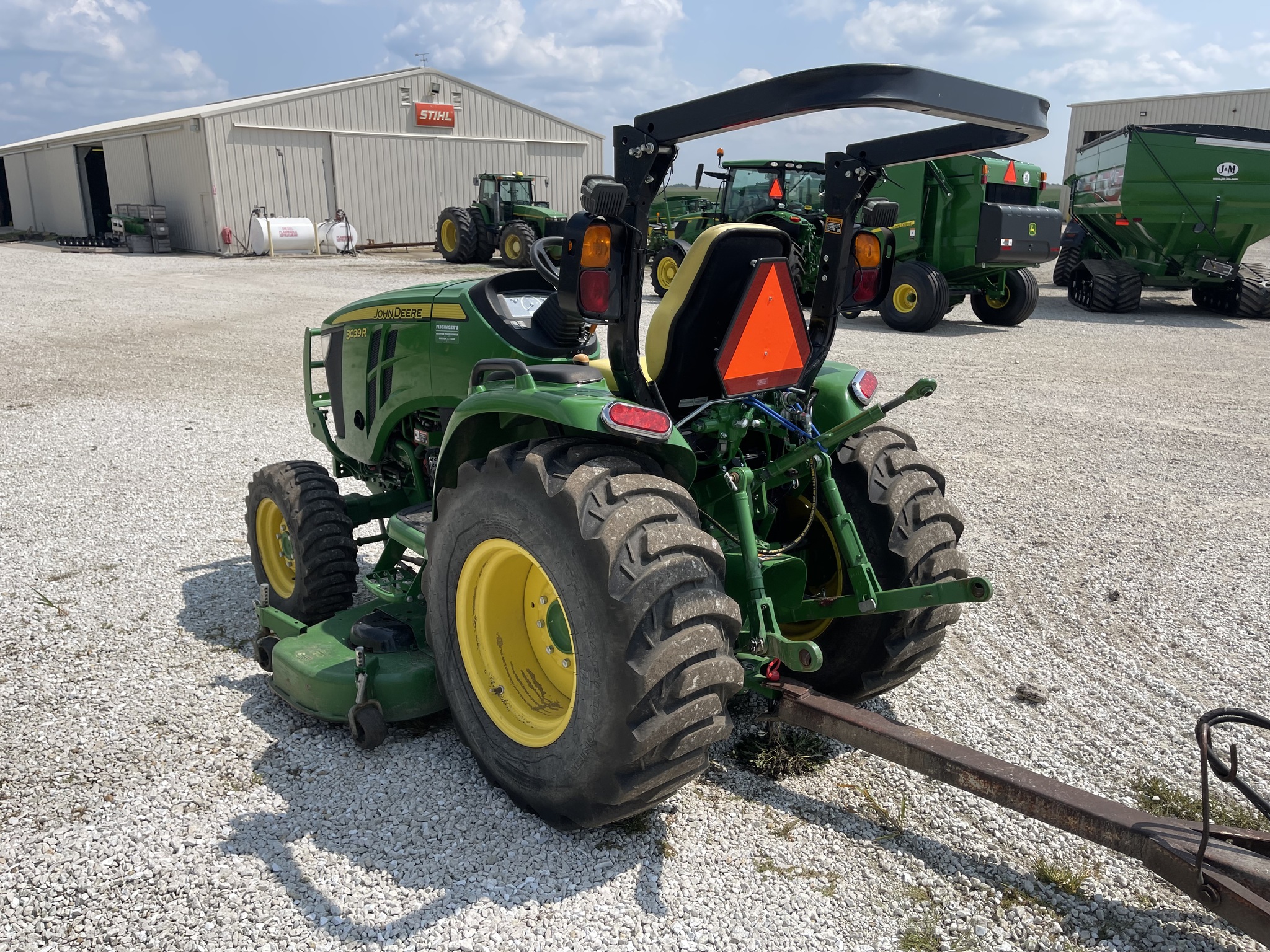  2018 John Deere 3039R at Heritage Tractor in Brimfield, IL
