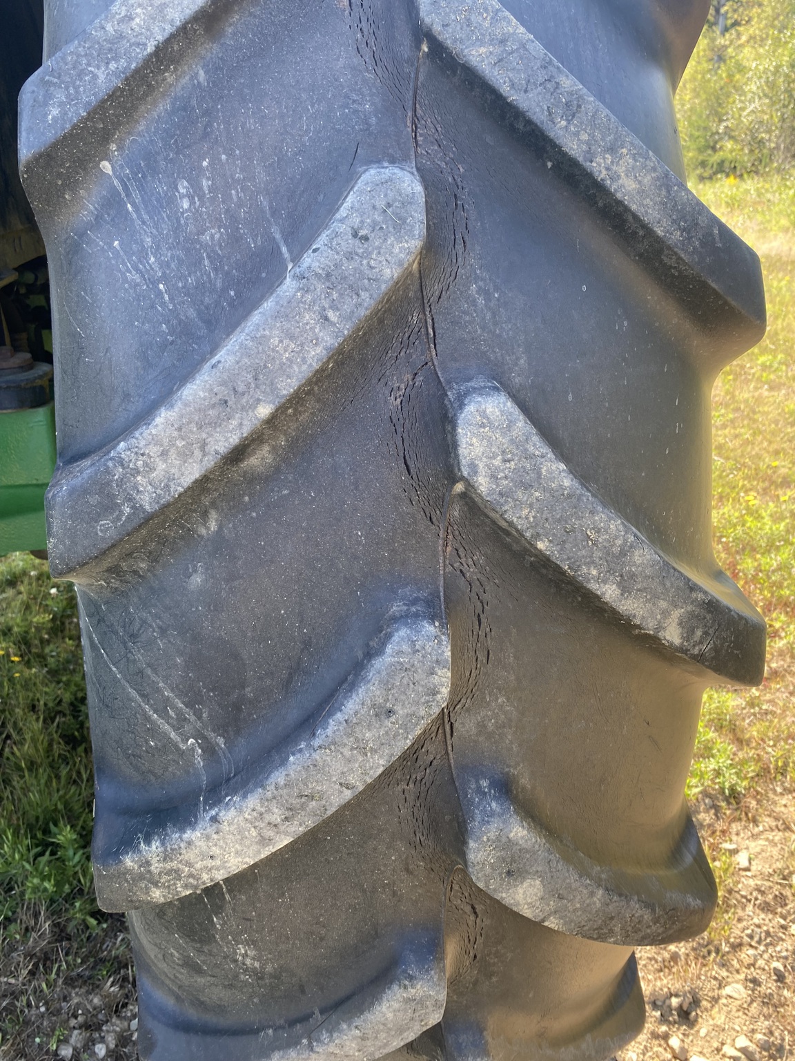 2015 John Deere 6125M Image 9