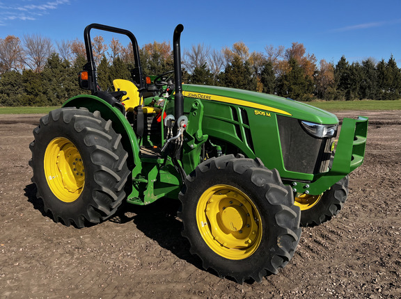  John Deere 5105M