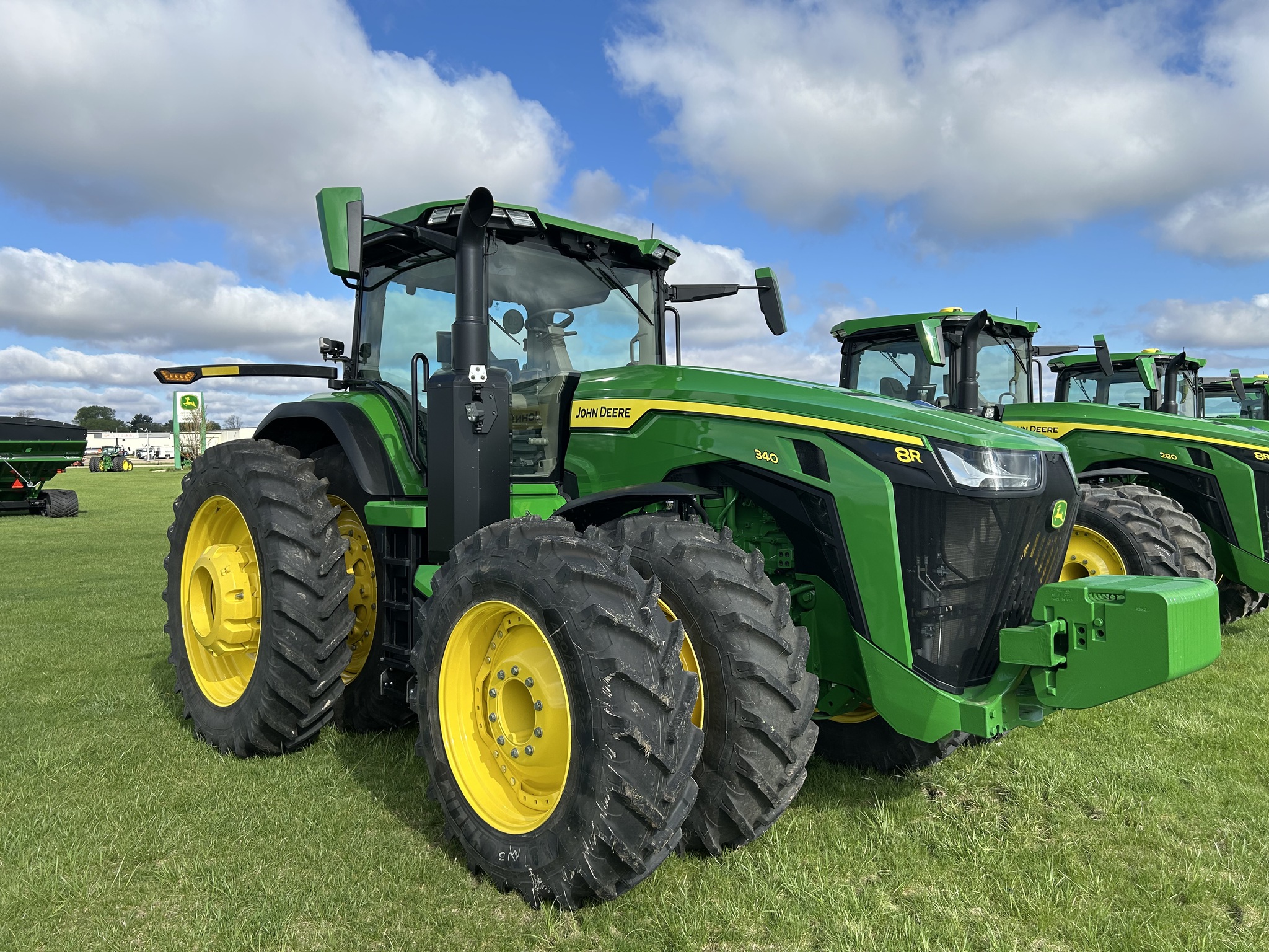  2024 John Deere 8R 340 at Heritage Tractor in Mendota, IL