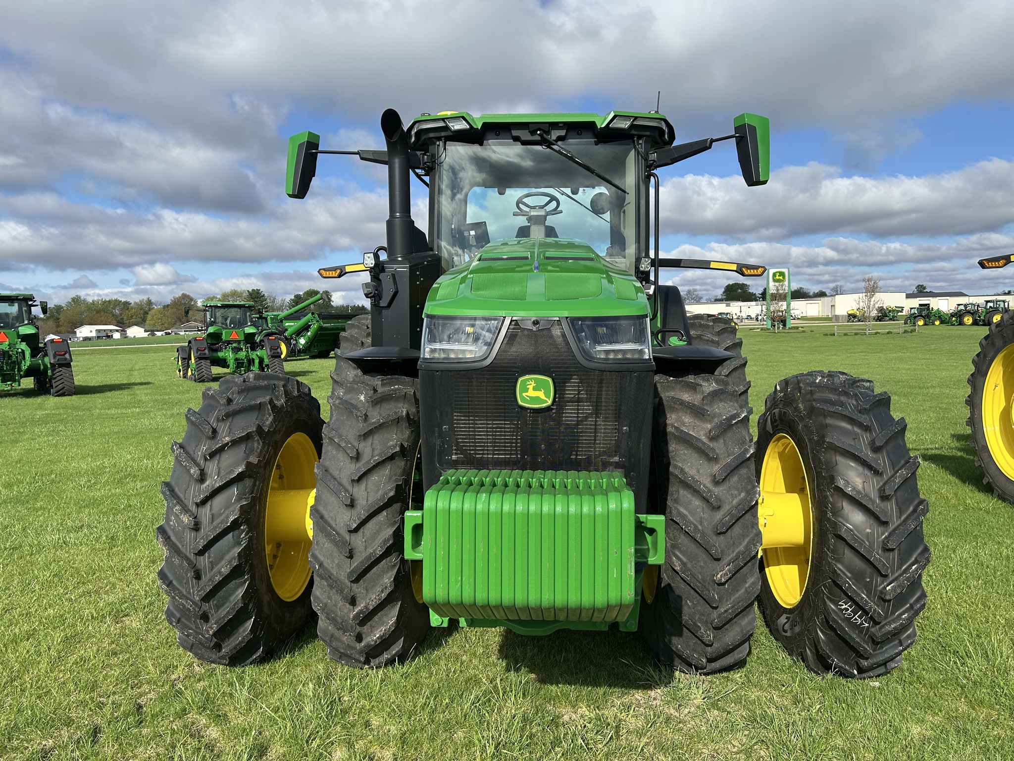  2024 John Deere 8R 340 at Heritage Tractor in Mendota, IL