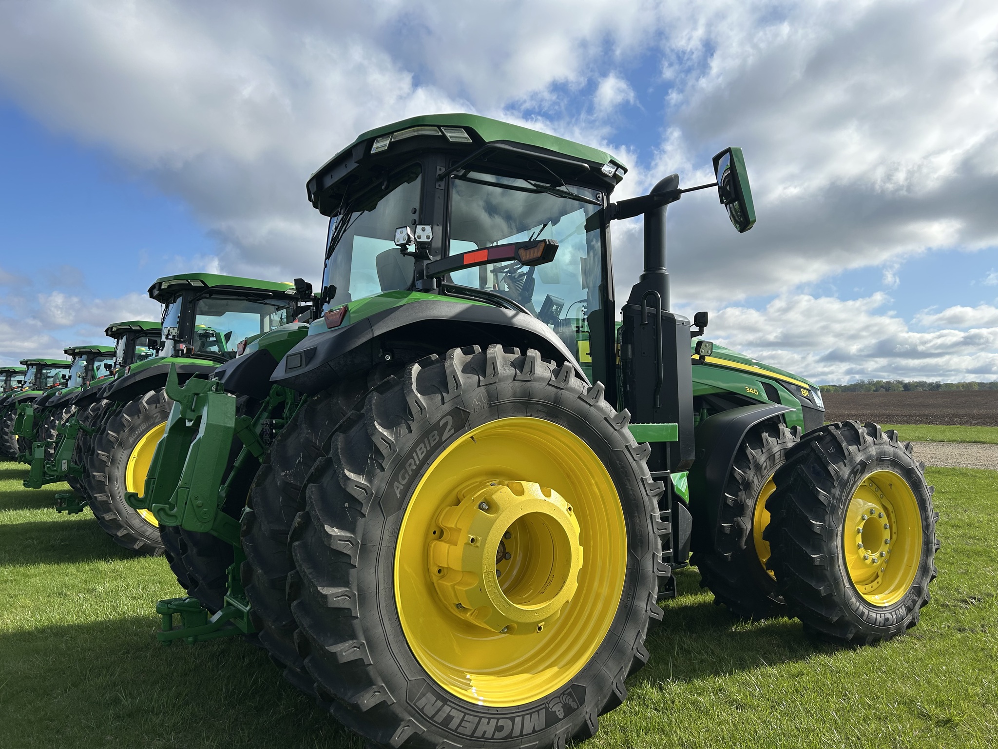  2024 John Deere 8R 340 at Heritage Tractor in Mendota, IL