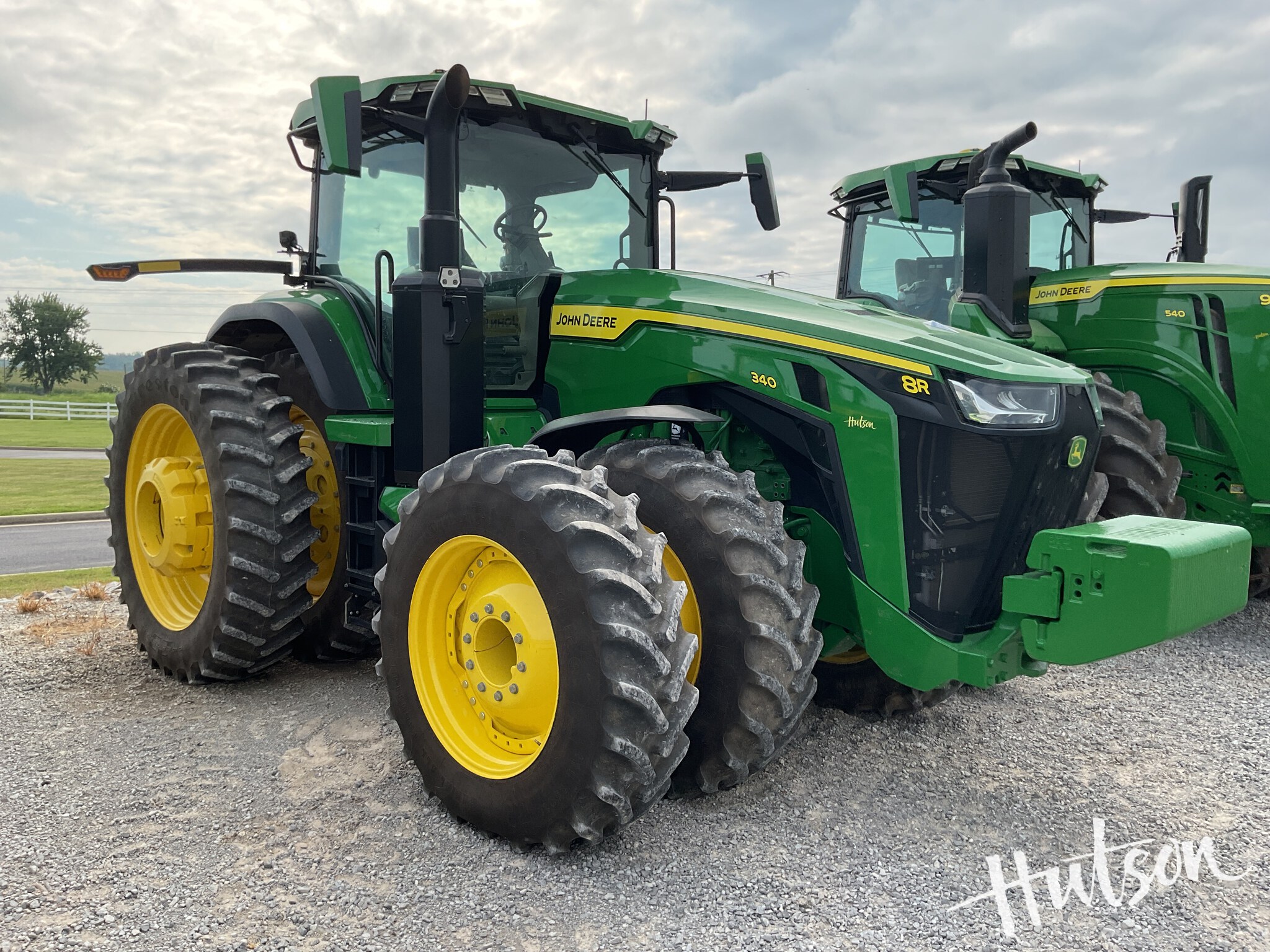 2024 John Deere 8R 340