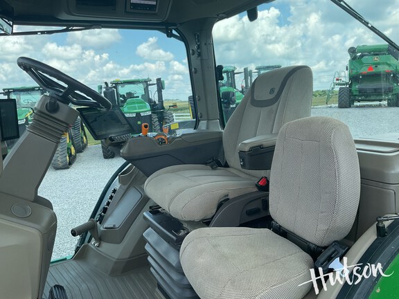 Photo of 2024 John Deere 8R 340