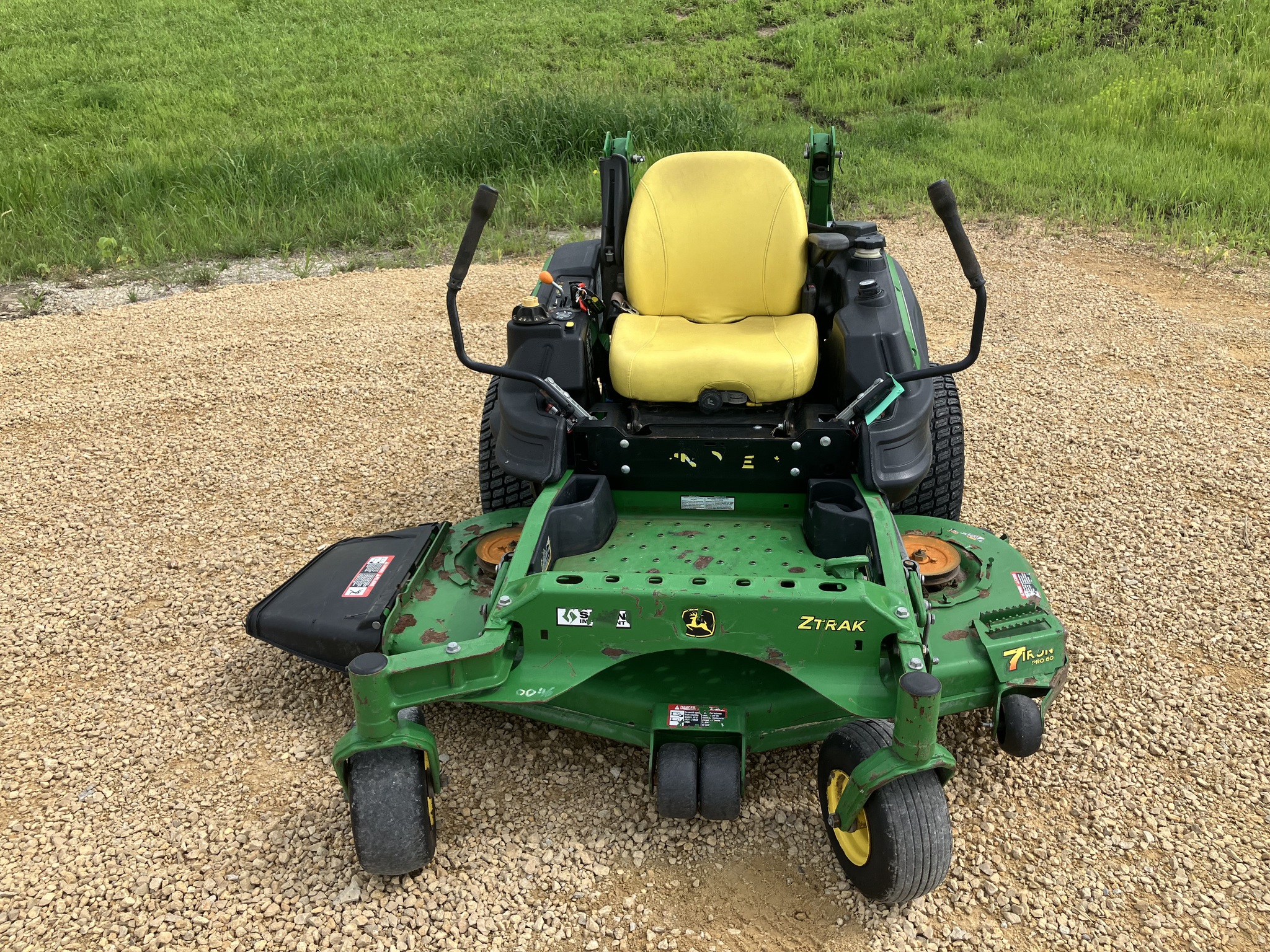 2017 John Deere Z970R Image 2