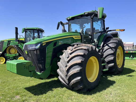  John Deere 8R 410