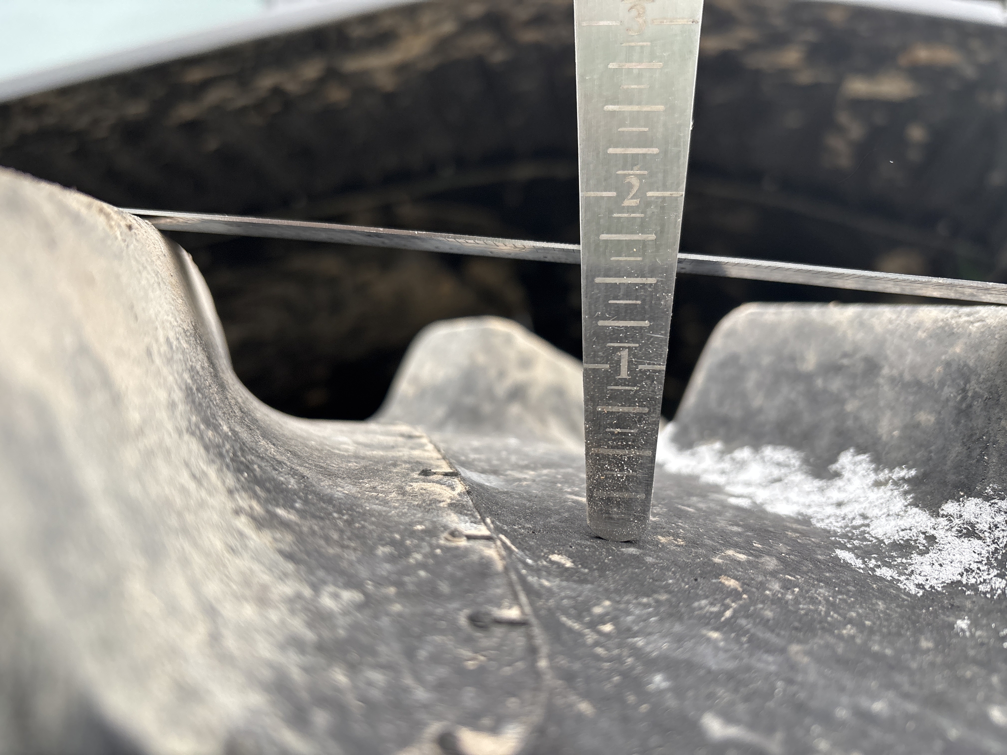 Used 2024 John Deere 8R 370 Row Crop Tractors at Koenig Equipment in Greenville, OH - PhotoXL15