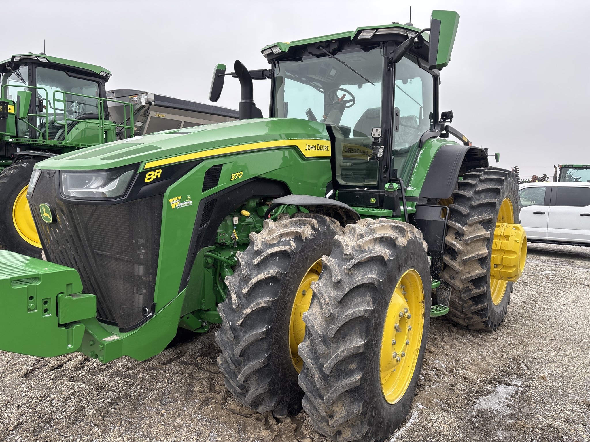 Used 2024 John Deere 8R 370 Row Crop Tractors at Koenig Equipment in Greenville, OH - PhotoXL1