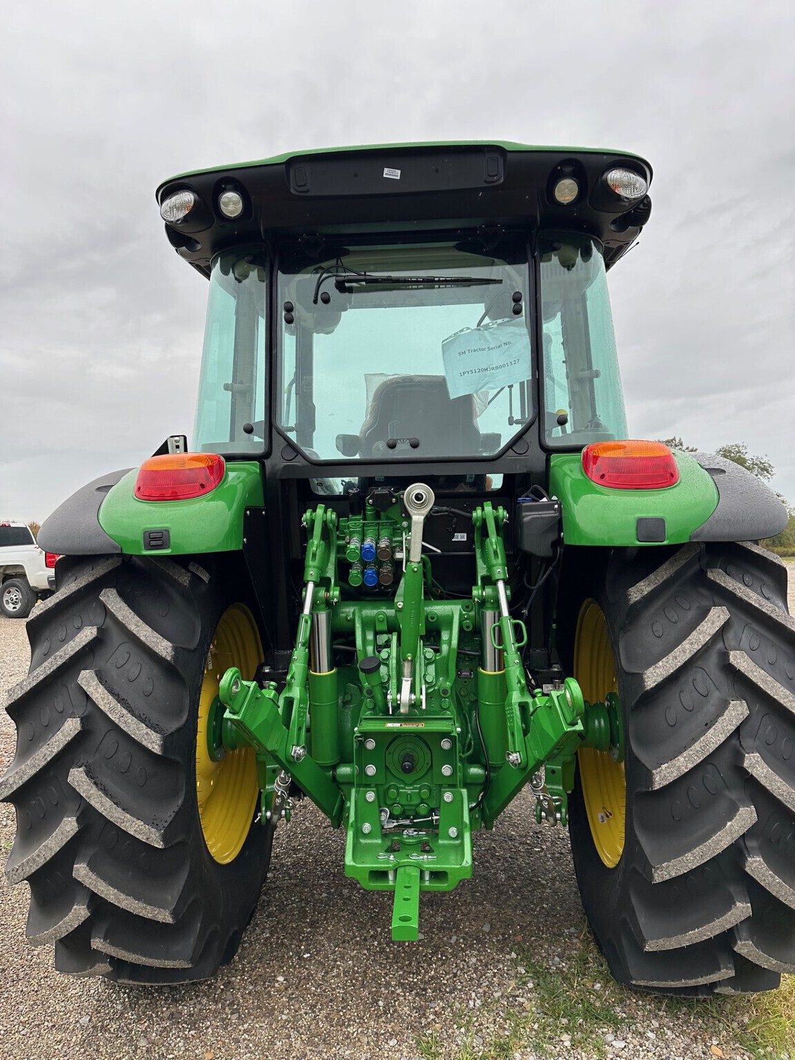2025 John Deere 5120M Image 3