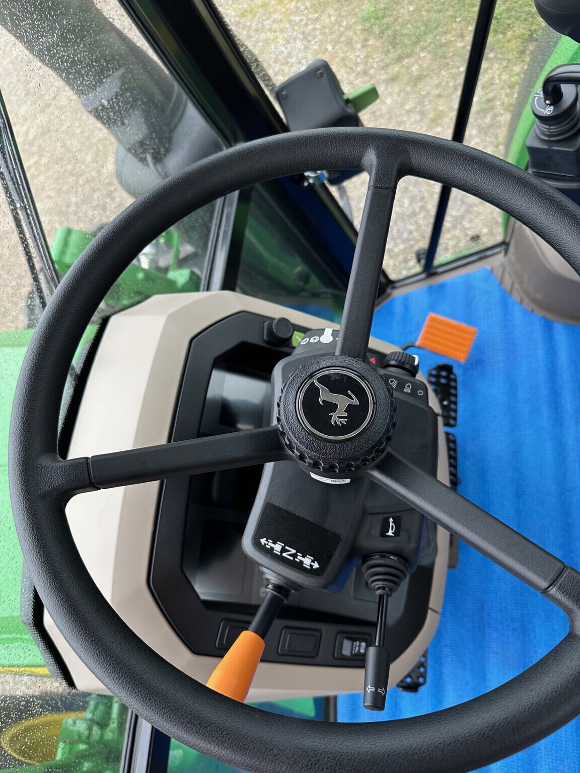 2025 John Deere 5120M Image 6