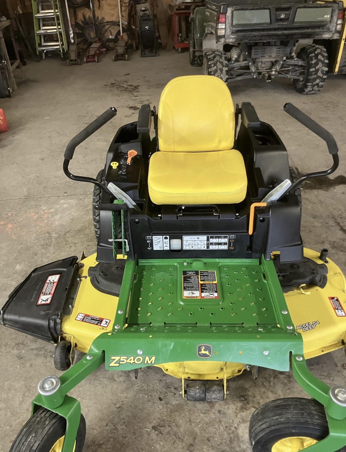 2019 John Deere Z540M Image 1