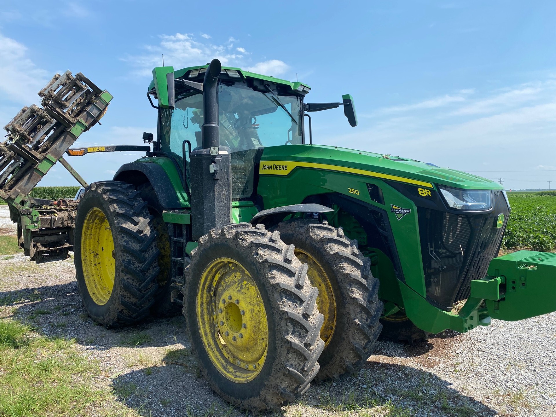 2024 John Deere 8R 250 Image 1