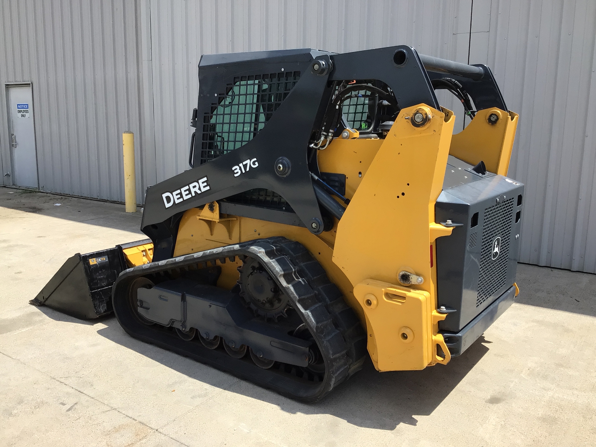 2022 John Deere 317G Image 17