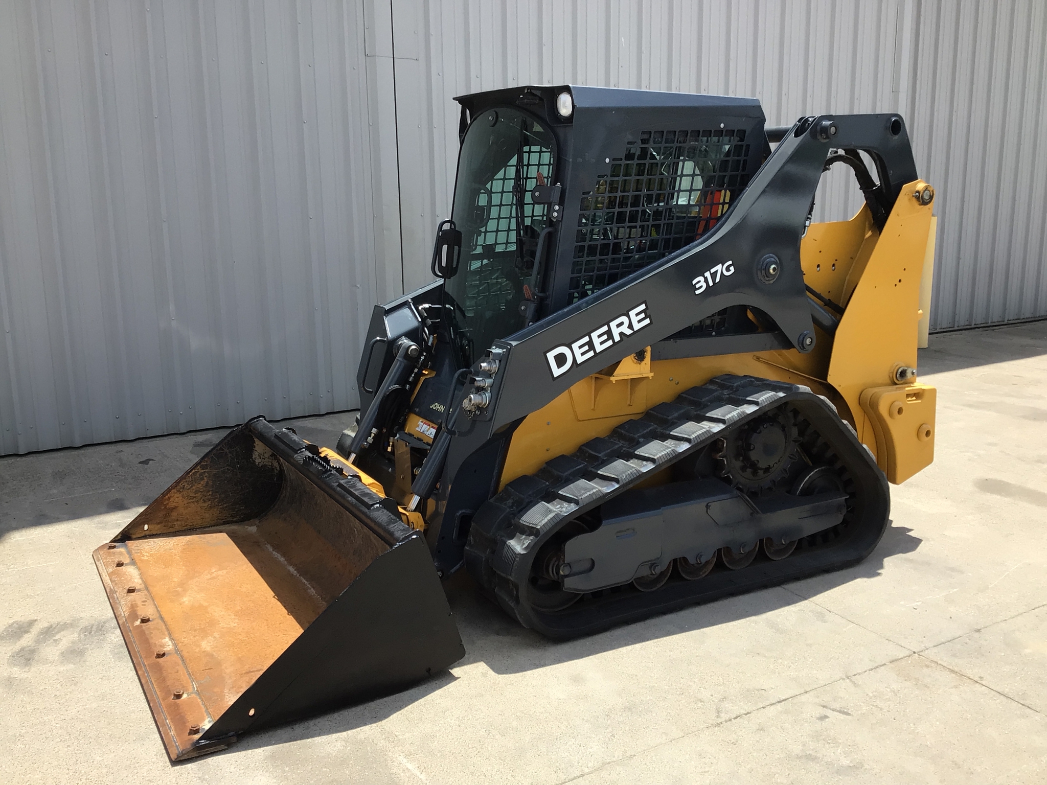2022 John Deere 317G Image 3
