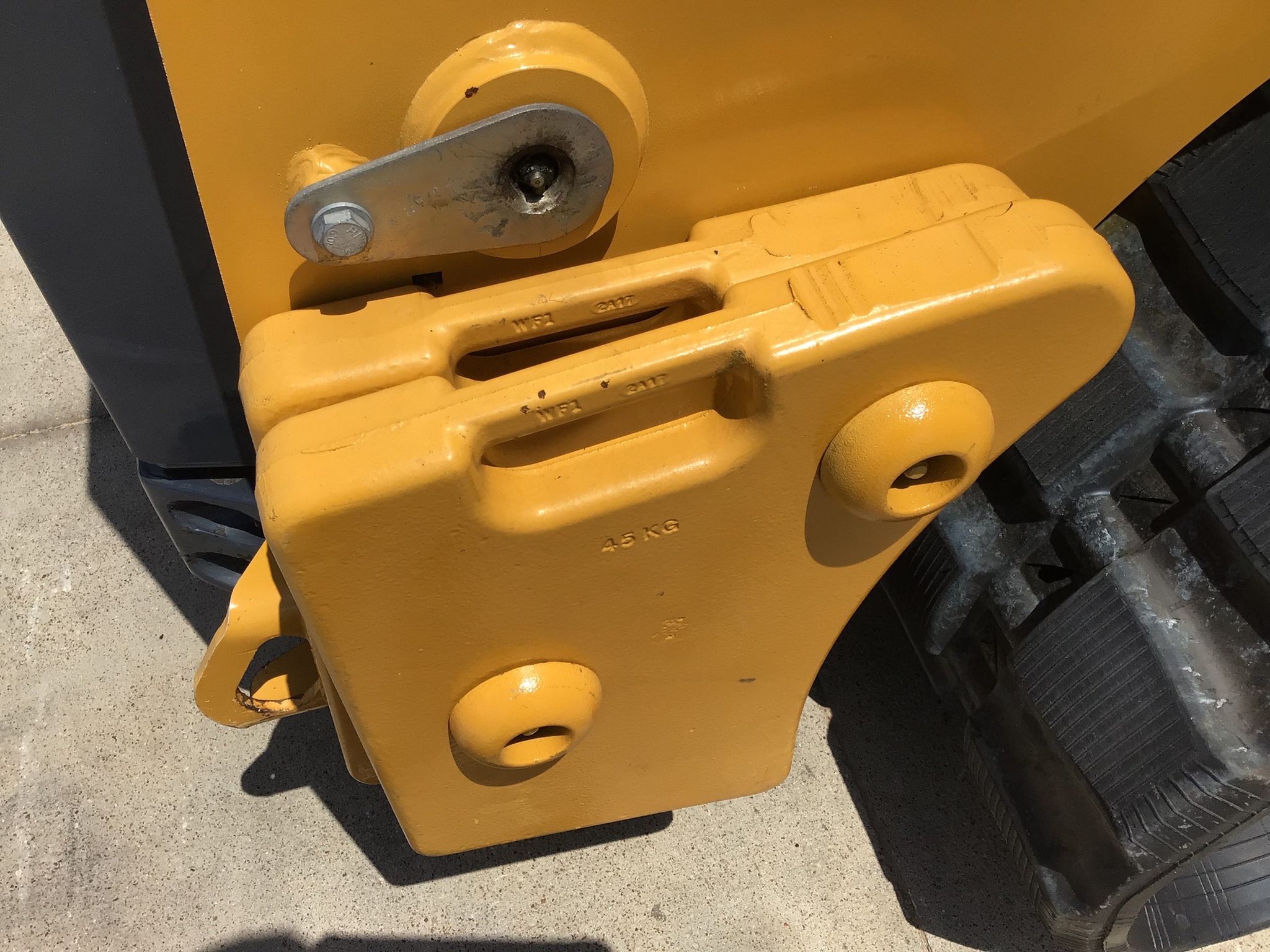 2022 John Deere 317G Image 31
