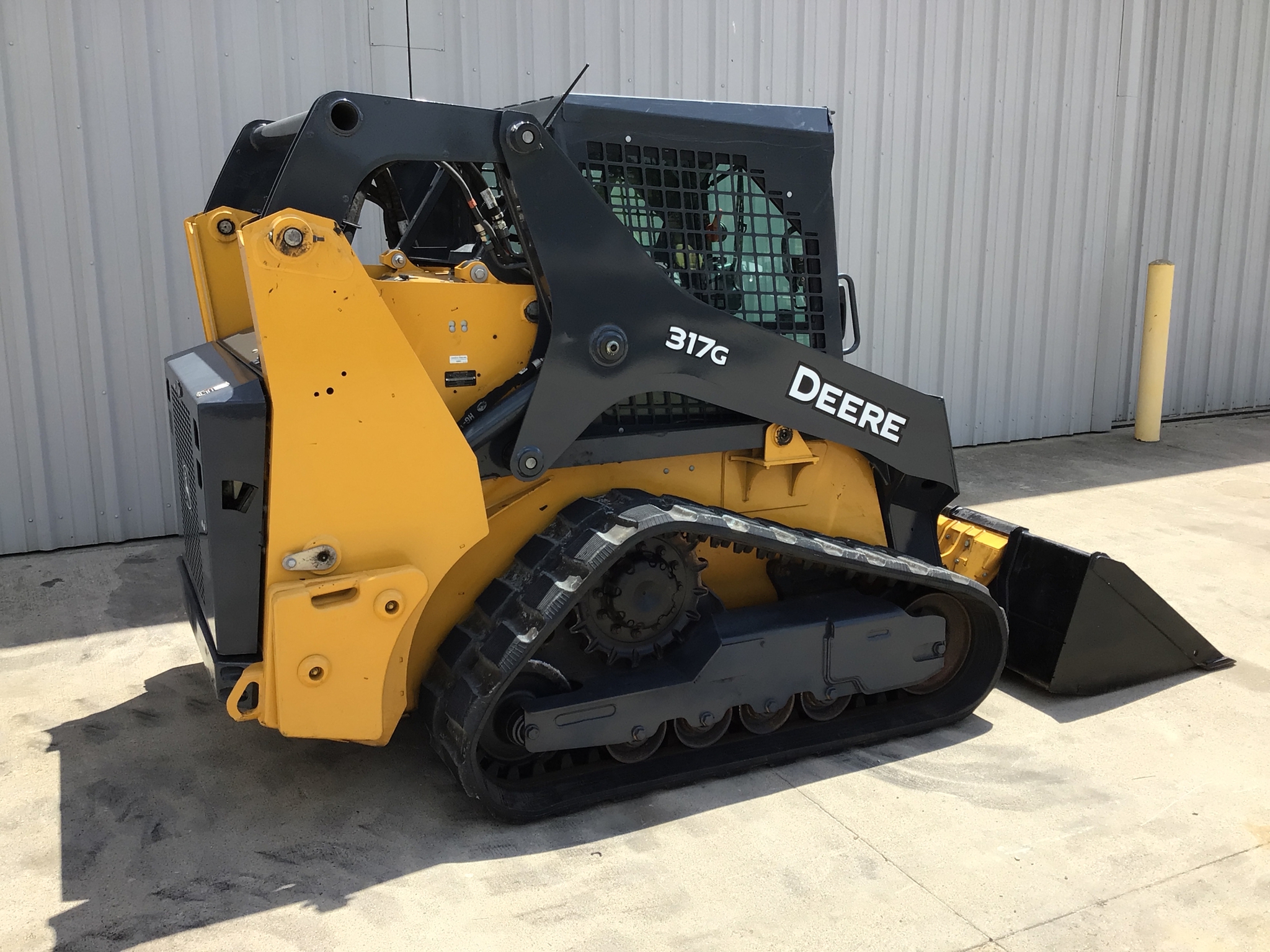2022 John Deere 317G Image 10
