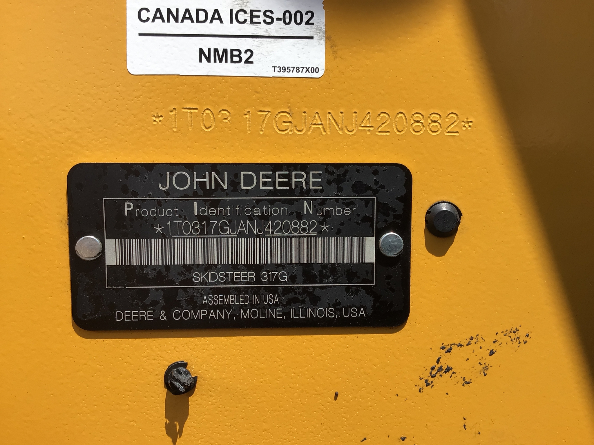 2022 John Deere 317G Image 34