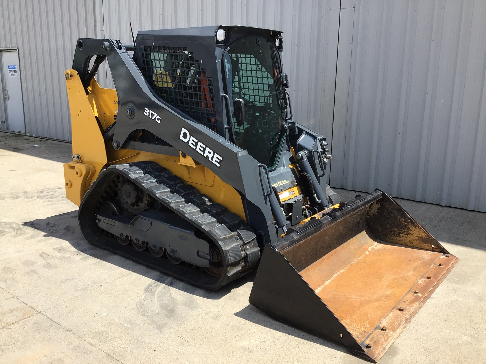 2022 John Deere 317G Image 7