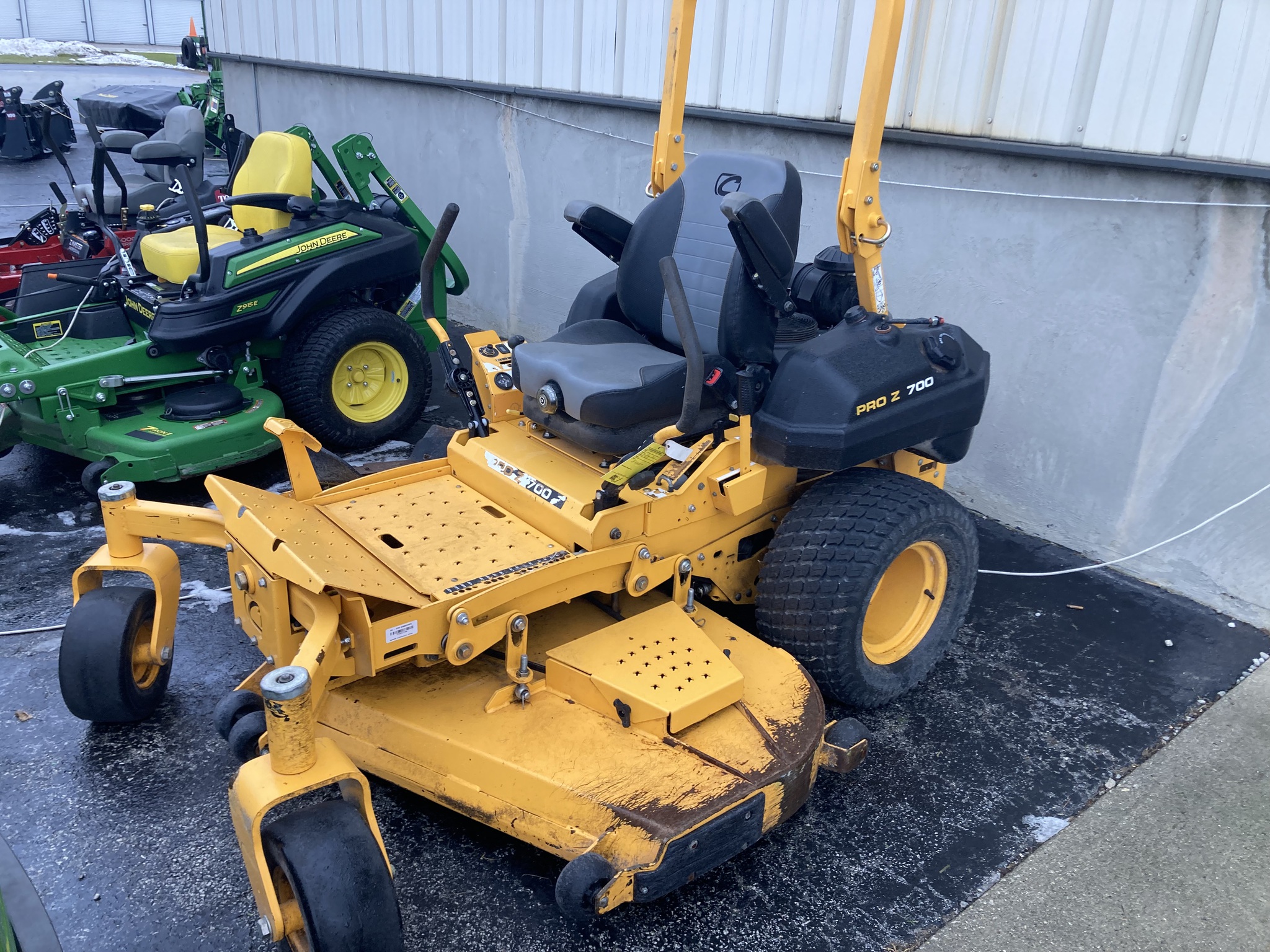 2018 Cub Cadet Pro Z 772L Image 2