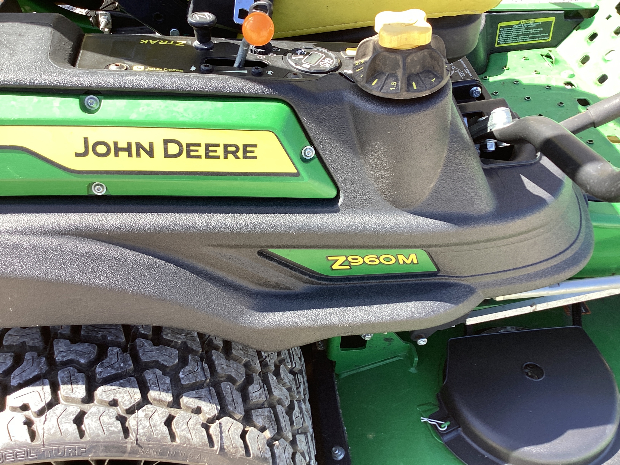 2023 John Deere Z960M Image 7