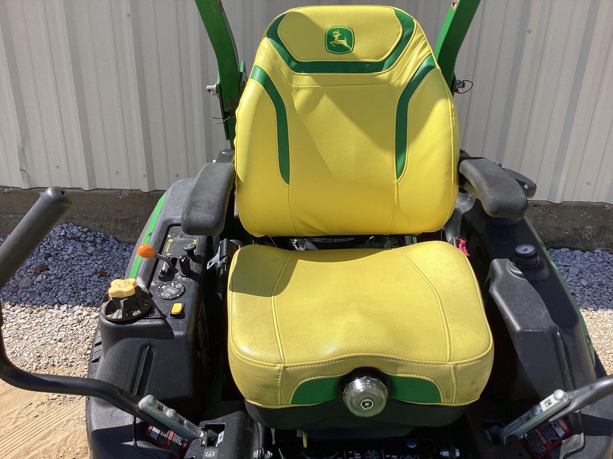 2023 John Deere Z960M Image 6