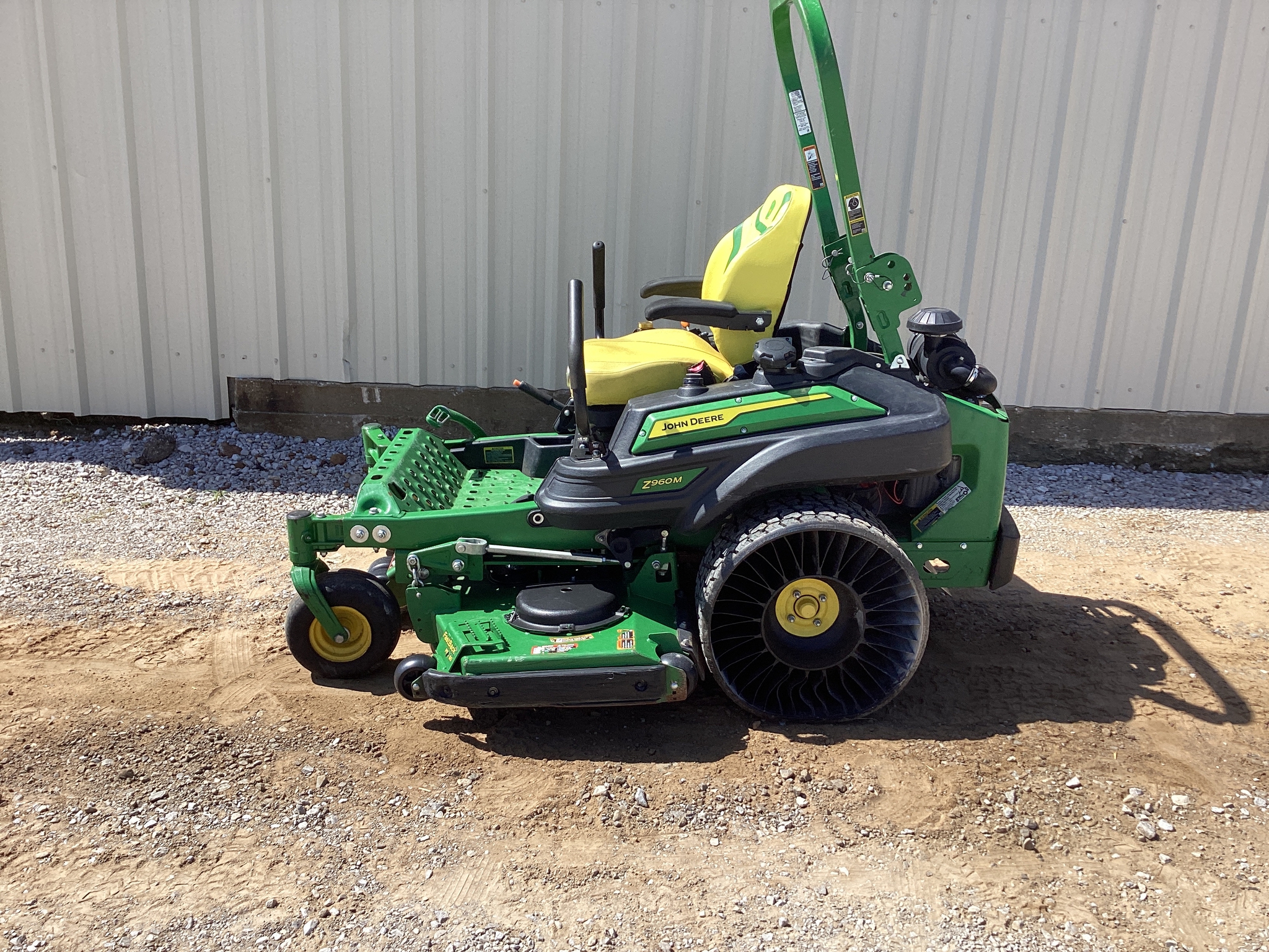 2023 John Deere Z960M Image 1
