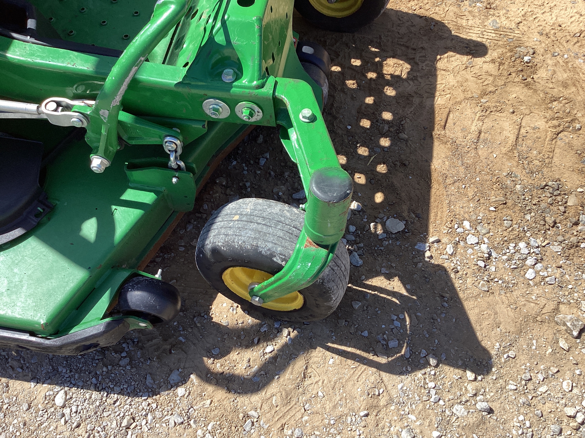 2023 John Deere Z960M Image 12