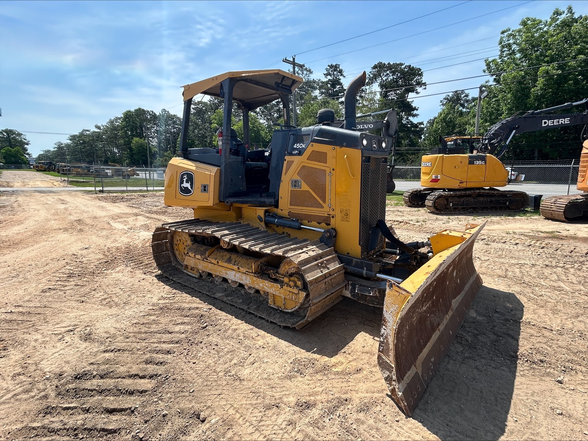 2021 John Deere 450K Image 1