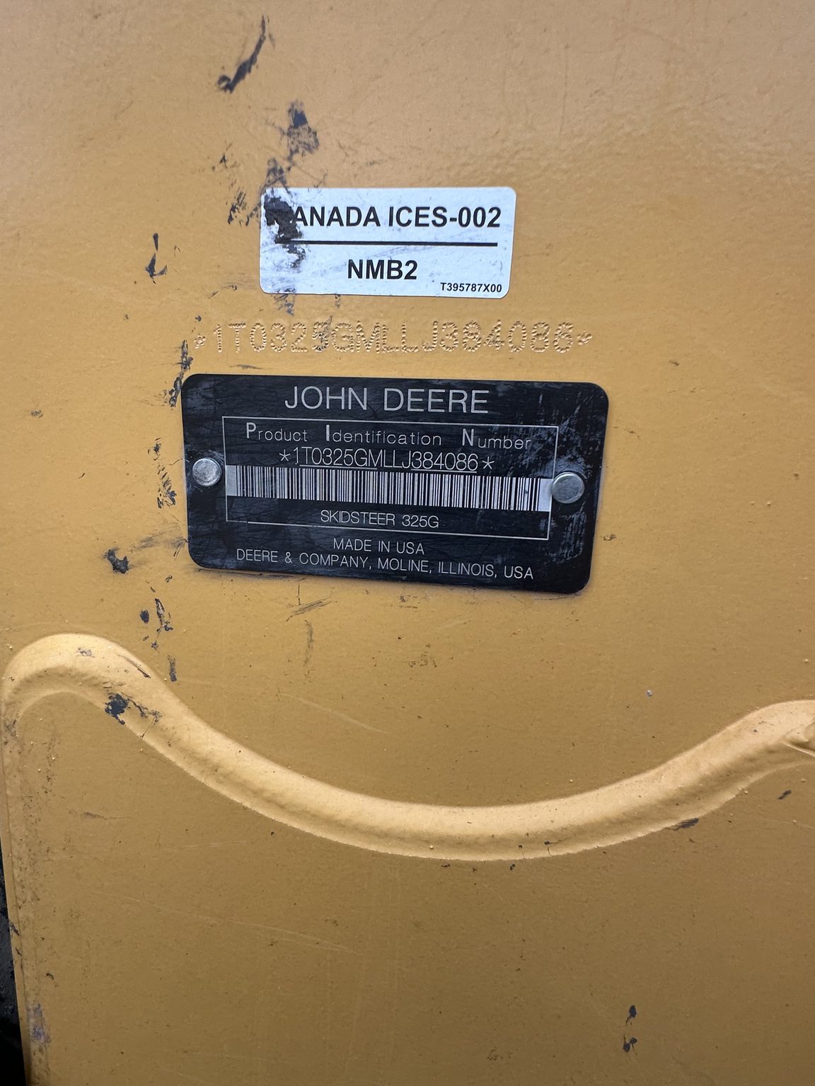 2020 John Deere 325G Image 16