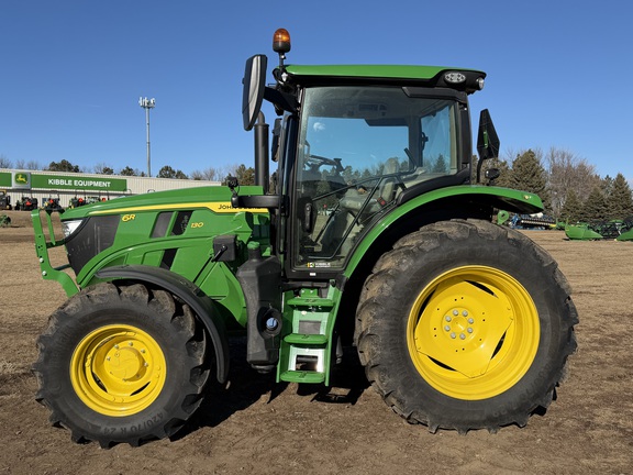 2025 John Deere 6R 130 - Photo6