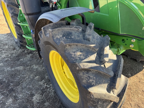 2025 John Deere 6R 130 - Photo11